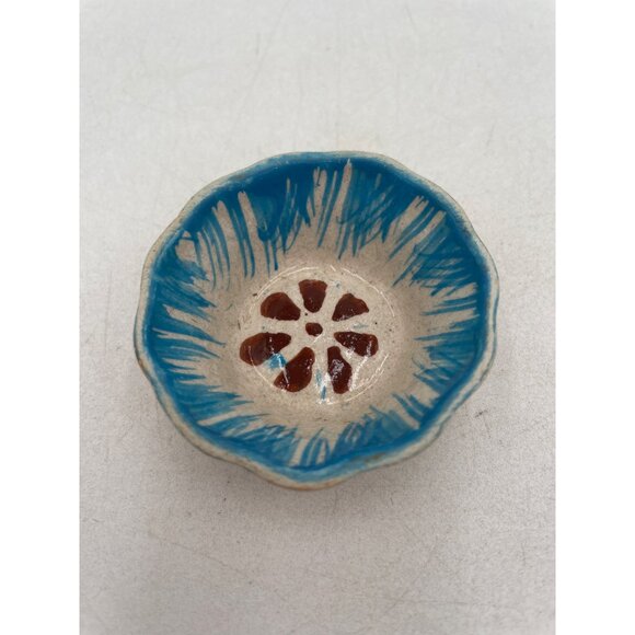 Handcrafted Vintage Ceramic Trinket Dishes Floral Design Scalloped Edge 2.25x1" - Picture 3 of 8